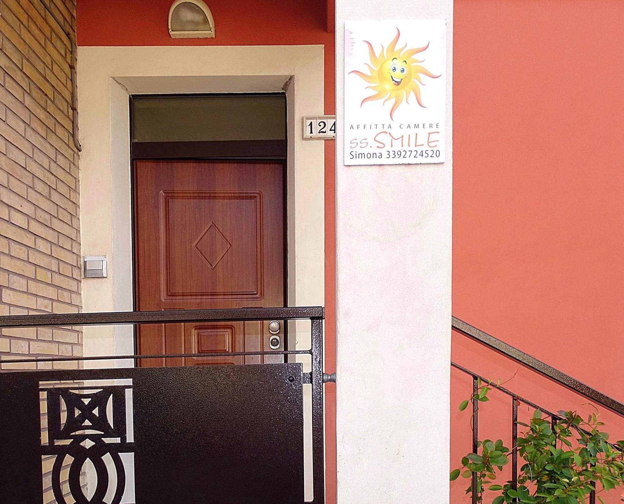 Affittacamere Ss. Smile Loreto Exterior photo